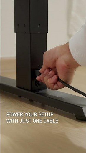 Secretlab MAGNUS Pro | One cable from wall to desk
