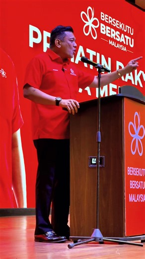 PRIHATIN RAKYAT, JIWA MERDEKA Pada 23 Ogos 2025 yang lalu, Regent Hall Port Dickson bergema dengan lautan manusia dengan kehadiran lebih 2,800 orang membanjiri dewan, majoritinya dari komuniti India yang hadir dengan semangat dan harapan baru. Kehadiran sebegini membuktikan bahawa kaum India semakin yakin dan perlahan-lahan memberikan sokongan kepada Parti Pribumi Bersatu Malaysia (BERSATU) sebagai wadah perjuangan yang benar-benar membela rakyat tanpa mengira kaum. Gelombang perubahan ini jelas
