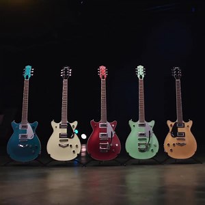 The all-new Electromatic Double Jet's come equipped with essential features that give you complete tonal control. Check out the new additions here: https://bit.ly/3OUTZkM | Gretsch Guitars