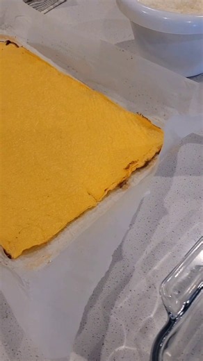 Dinner tonight: LasagnaMy lasagna "noodle" recipe:- 3 duck eggs (or 4 chicken eggs)- 1 cup cottage cheese- 2 tbsp parmesan- Dash of saltBlend until smooth. Layer a cookie sheet with parchment paper. Spread mix out until even. Bake on 375° for about 20min. Cut pieces to fit baking dish.
