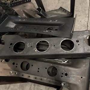 [Hot Item] Commercial Vehicle Sheet Metal Structures with Various Vertical Beam Heights