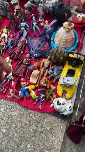 Chachariza de ✨AÑO NUEVO 2023✨ #figuras #drwho #sycorax #comepiedras #TIANGUIS #Chacharas | Cazador del Pasado