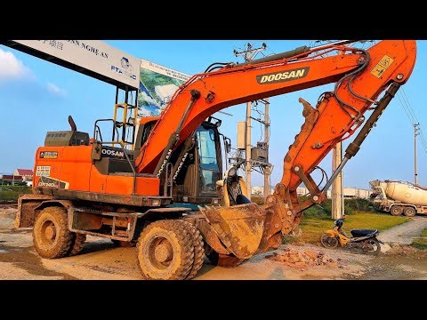 DOOSAN 140-5K EXCAVATOR - STUNNING CONDITION, SUITABLE FOR MOTORCYCLE LOADING, BRICK LIFTING, AND...