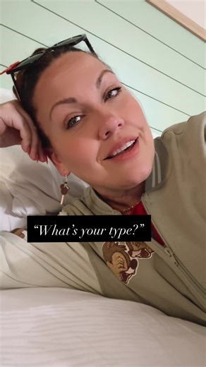 What’s my type? Must love Disney. 💖 Obviously there are other things that I would want in a mate, but a man that loves Disney is a great start. I mean, how can he love me if he doesn’t love Disney? It runs in my veins! 🤣 Does your mate love Disney? ⬇️✨