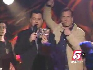 Simple Plan - Perfect (Live Jimmy Freak Show)