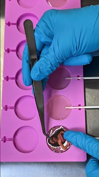 Satisfying process of making custom lollipops 🍭 #asmr #candy #shorts
