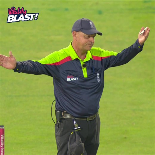 Perhaps the most chaotic ending to a cricket match... ever?! 😱 Presented in full: the last ball of the 2022 Vitality Blast final 🎆❌ | Vitality Blast