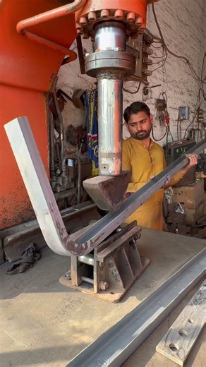 Agricultural Spray Machine Parts Bending With Hydraulic Press Machine #hydraulicpress