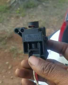 Ford fuel cutoff switch explanation details