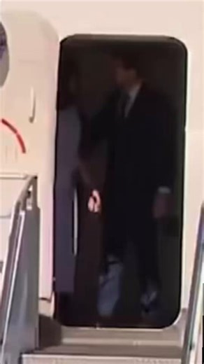 THIS should b goin VIRAL 😱😱😱N if u can’t see it ! You 🧑‍🦯👩‍🦯👨🏿‍🦯@BriceHobbs @pamgoose4