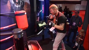 一款拳击陪练机器人BotBoxer，简单讲就是陪你练拳，但是你怎么打都打...