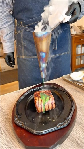 日本初上陸！Melt the butter機を使ったメルトバターステーキ