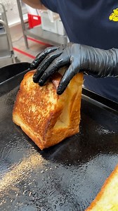 13M views · 244K reactions | Prime Rib Sandwich & Bloomin' Onion! Made with crispy prosciutto 肋暈 | Chefclub Network | Facebook