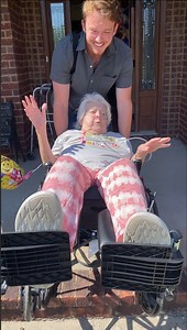 40K views · 987 reactions | her reaction is EVERYTHING 殺 Son gifts...