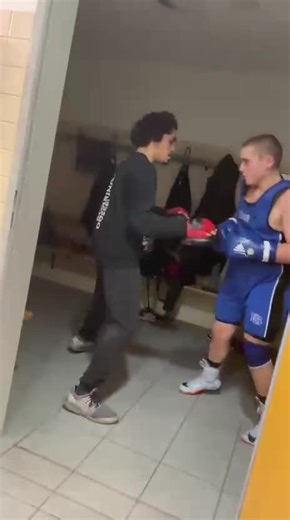 Warm Up Techniques for Boxing Training with Friends