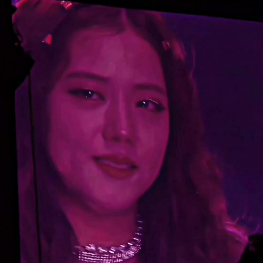 Jisoo Crying Compilation: Sad Moments and Fancams