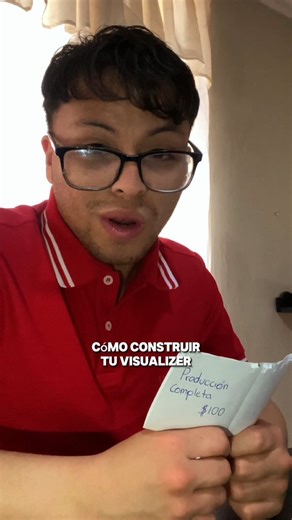 Davi$hon © on Instagram: "¿Como hacer un visualizer para tu música en sencillos pasos? 👇 Comenta VISUALIZER y te mando el nombre de la segunda app secreta. 🚀 Deja de subir tus canciones con una imagen estática. En 2026, el contenido visual es lo que detiene el scroll. 📈🎹 Te enseño cómo hackear tu estética visual usando: 1️⃣ Gemini IA: Para crear el concepto y los prompts de imagen de alto impacto. 🧠 2️⃣ Ct: Para el montaje, los efectos de ritmo y la exportación en 4K. 🎬 3️⃣ : La herramient