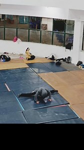 360°Splits🫡 | Learning Karate