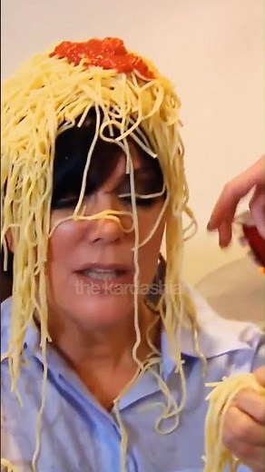 The WORST Cook in the Kardashian Family Revealed!