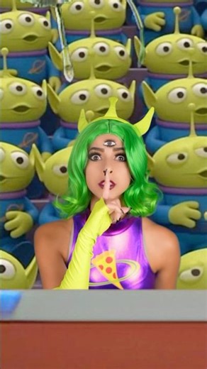 Toy Story alien 💚 #foryou #helpmemakethismakesense #trending #gothclub #emo #dance #cosplay