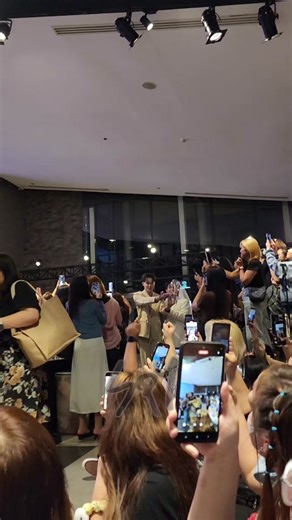 จุ๊บจริงไม่ใช้มุมกล้อง ไม่ใช้สแตนอิน เพราะนี่คือแฟนจริงๆ...จบนะ #Yuniverse2024xBillyBabe #YUAwards2024 #bbil1ypn #babiibabe #BillyBabe #บิลลี่ภัทรชนน #เบ้บธนทัต #บิลลี่เบ้บ