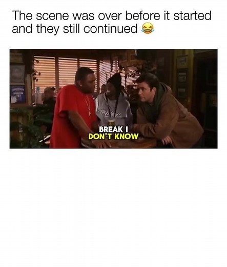 Anthony Anderson DOESN’T BREAK In HILARIOUS Scary Movie BLOOPERS!