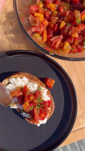 Easy Bruschetta with Mozzarella