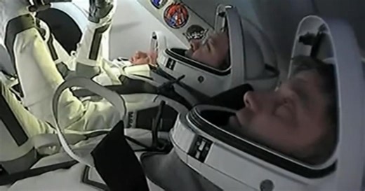 Crew of SpaceX Dragon capsule taken to medical facility after return to Earth