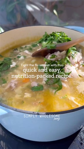 Need recipe ideas to power through this flu season? Our Quick Cook Italian Farro turns a simple chicken soup into an immune-boosting, fibre-rich, heart-healthy meal the whole family will love 💚 | Simply Wholesome Pantry