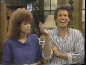 It's Garry Shandling's Show - Dial L for Laundry - Season 1, Episode 14 (1987)