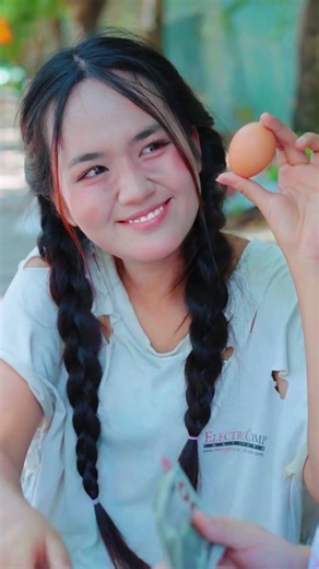 She Was Poor… But Always Chose Kindness 💛 #hana
