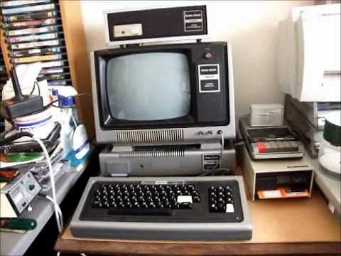 TRS-80 Model 1 vintage computer set up and boot up - part 1