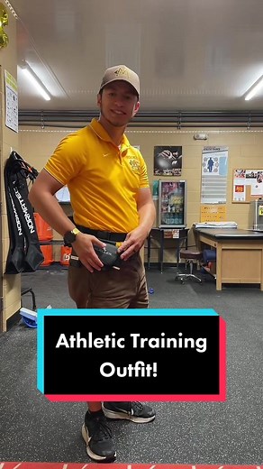 Football Athletic Training Outfit Essentials