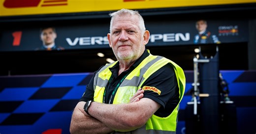 Podcast: F1 Logistics: DHL's race from port to pitlane