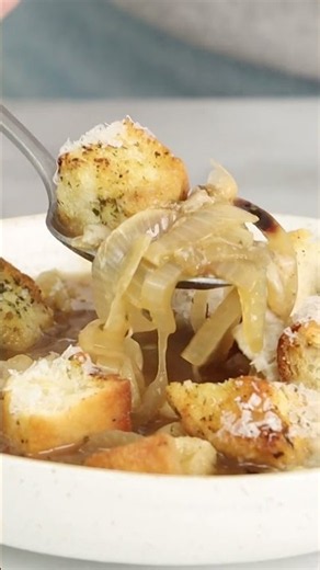 Mouthwatering French Onion Soup!