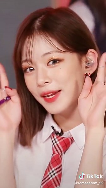 K-Pop Girls Just Wanna Have Some Fun | Fromis_9