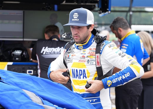 5 NASCAR drivers who excelled on both dirt and asphalt tracks ft. Chase Elliott