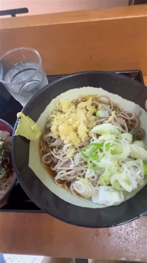 ぶらり立ち食いそば【亀島】冷やしたぬきそば 春菊天丼