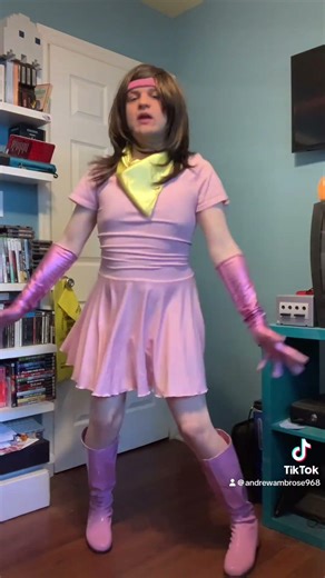 Pretty Bomber Dances To Boom, Boom, Boom, Boom!! #bomberman #cosplay #prettybomber #hudsonsoft