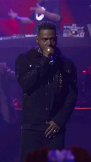 128K views · 732 reactions | ✊ Trilha sonora do gueto... trilha sonora da alma! Ouça "Negro Drama - ao vivo" na sua plataforma de música favorita, assista o vídeo no canal do @racionaiscn  | Edi Rock | Facebook