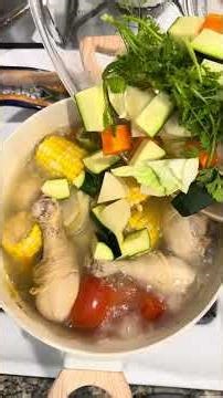 Caldo de pollo 🍲💚 #caldodepollo #chickensoup