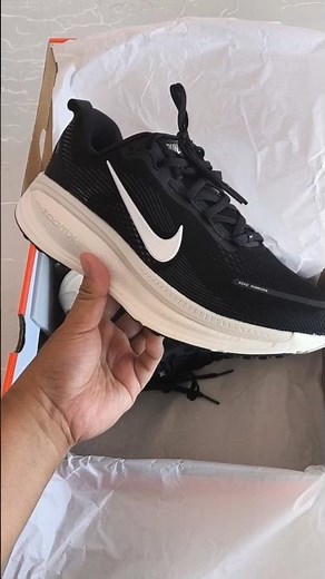 Nike Vomero 18 Black/White (Unboxing and On Feet)