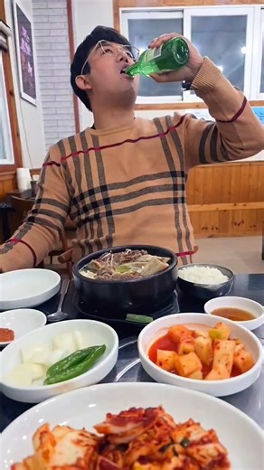 일요일 주말에는갈비에 갈비탕에소주한잔 갈비보다는 갈비탕이 안주로 #kfood#먹방#mukbang#맛집#kfoodie#소주#술#kfood#갈비탕#술먹방#탕