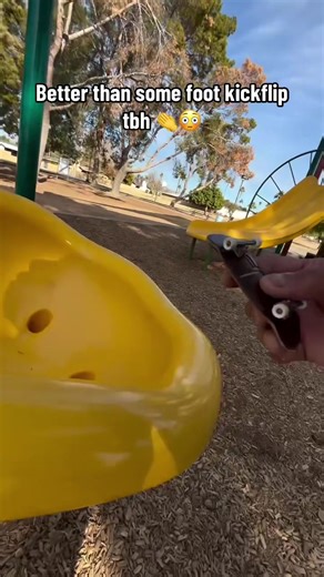 Ultimate ASMR Fingerboarding Experience with Tech Deck Tricks