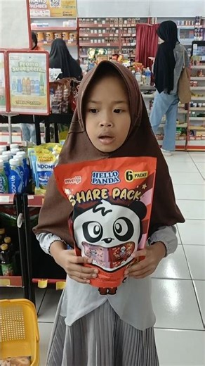 Mom, can I buy Hello Panda? #shorts #snacks #husnajajan #chocolate #delfi #alfa #alfamart