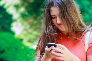 Survey: Teens prefer texting to talking