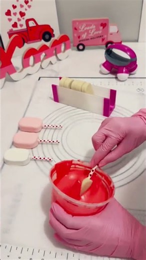 Make some Valentine’s Day cakesicles with me
