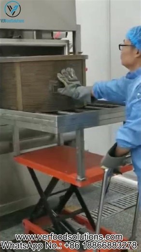 VERFOODSOLUTIONS How to Load Materials Onto a Large Vacuum Fryer