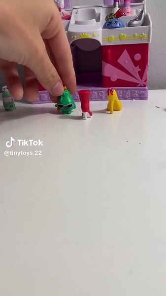 Heathers The Musical and Shopkins Collectibles Overview