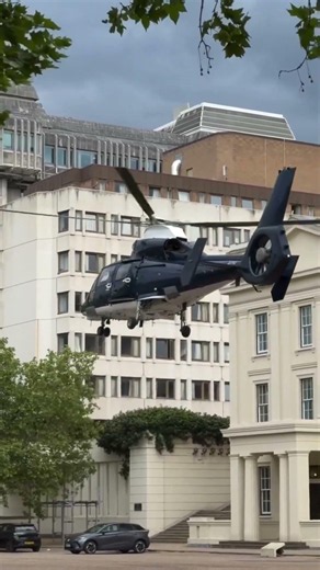 Helicopter Takeoff from Wellington Barracks London | Central London VIP Aviation
